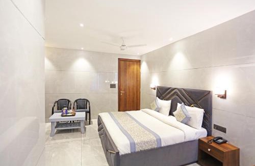 Jangpura Hotel | Hotel Preet Inn 05 Mints Walking Distance Nizamuddin Railway Station