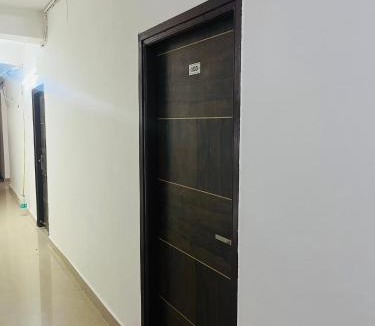 Mayur Vihar Phase 1 Hotel | Hotel PUB G - Mayur Vihar