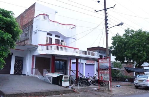 Tanda House | Hotel Pushpanjali