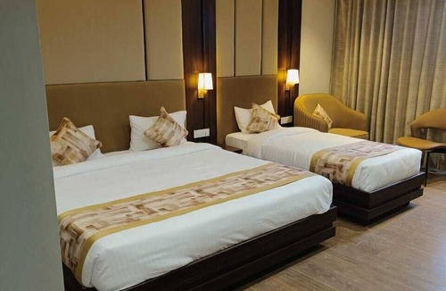 Azamgarh Hotel | Hotel Raghukul Grand