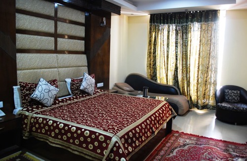 Haridwar Hotel | Hotel Raj Mandir