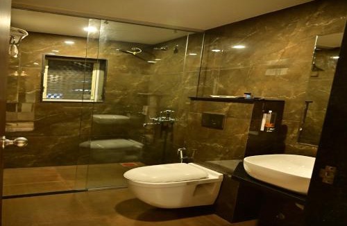 Ahmednagar Hotel | Hotel Raj Regency