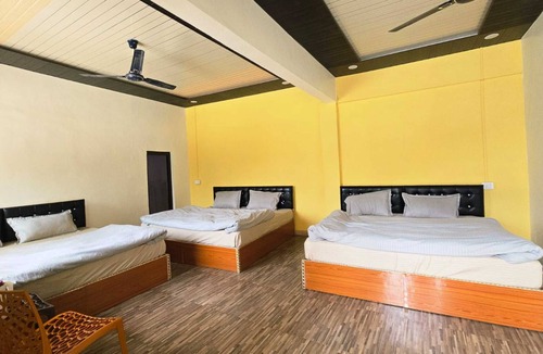 Nandaprayag Hotel | Hotel Rajendra