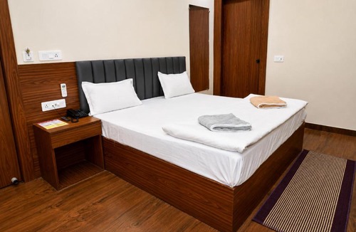 Ayodhya Hotel | Hotel Ram Sadan