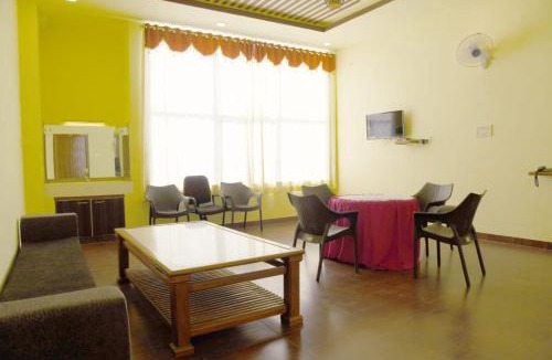 Beawar Hotel | Hotel Rani Bagh Resort