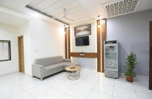 Mohali Hotel | Hotel Red ark inn