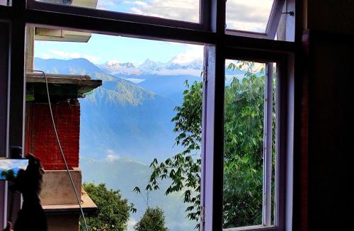 Pelling Hotel | Hotel Red Cherry Pelling