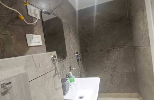 Adarsh Nagar Hotel | Hotel Red Chilly Adarsh Nagar