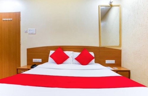Khar Hotel | Hotel Red Palm