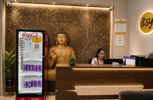Kukatpalli House | Hotel Rise Grand Kukatpally Near Hitex Exhibition Center & Nexus Mall, Yashoda Hospital