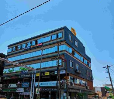 Anand Hotel | HOTEL ROCK In