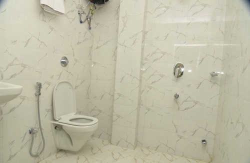 Tezpur Hotel | Hotel Royal Awas