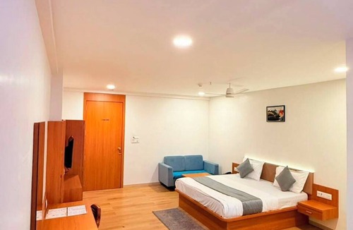 Vapi Hotel | Hotel Royal Elite