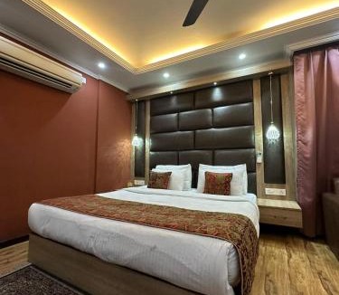 Rajbagh Hotel | HOTEL ROYAL MILAD