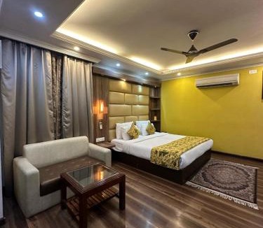 Rajbagh Hotel | HOTEL ROYAL MILAD