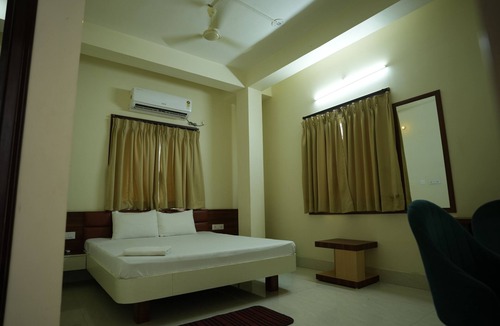 Islampur Hotel | Hotel Royal Paradise