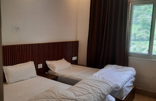 Shivanandi Hostel | Hotel RRR