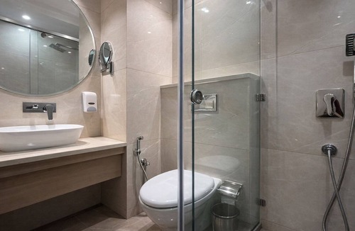 Amritsar Hotel | Hotel RRV with Free Parking