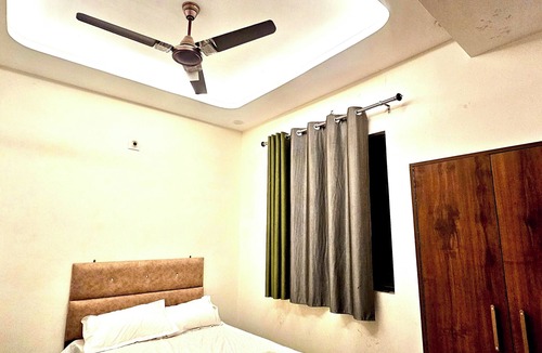 Khurja Hotel | Hotel Sangree
