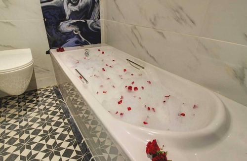Thane West Hotel | Hotel Sapphire Inn