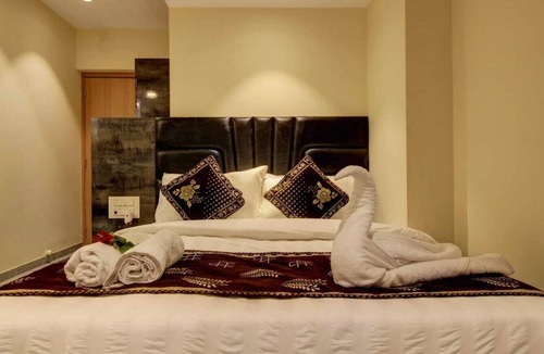 Thane West Hotel | Hotel Sapphire Inn