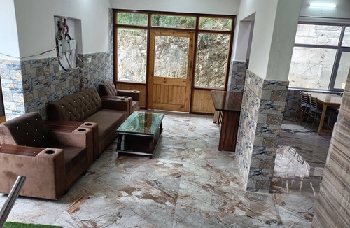 Dalhousie Hotel | Hotel satya khajjiar