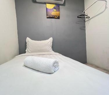 Victoria Hotel | Hotel Seroja