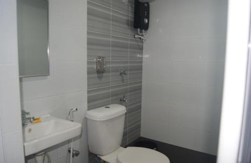 Kampung Gong Pauh Hotel | HOTEL SHAFURA 1