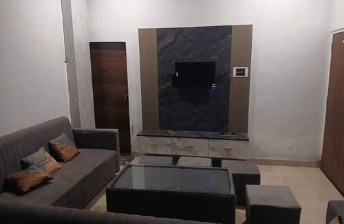 Mahwah Hotel | Hotel Shree Krishna Palace