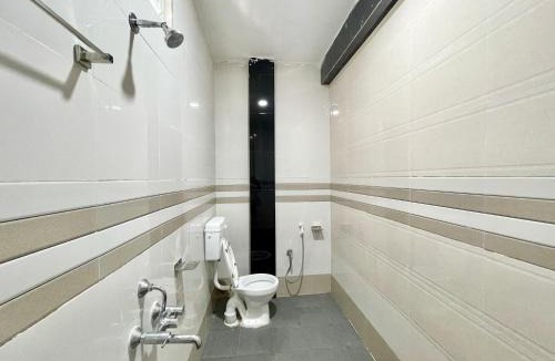 Puri Hotel | HOTEL SHREE RAGHUNATH - PURI श्रीरघुनाथ শ্রী রঘুনাথ శ్రీ రఘునాథ్ walking distance from-sea-beach-and- near temple fully-air-conditioned-hotel with-parking-facility, Best Hotel in puri - 2
