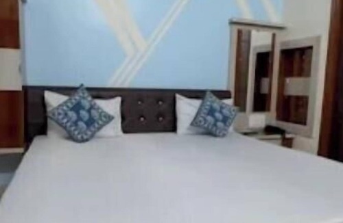 Pratapgarh Hotel | Hotel Shree Siddhi Vinayak