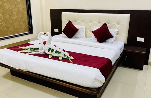 Rau Hotel | Hotel Shri Ram Krishna Bagh Palace by M Square