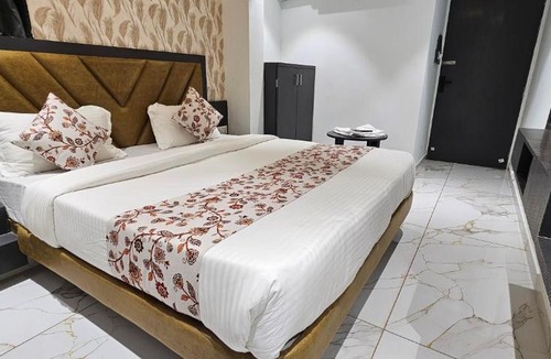 Vadodara Hotel | Hotel Shyam Palace