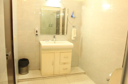 Hauz Khas Hotel | Hotel Shyama International