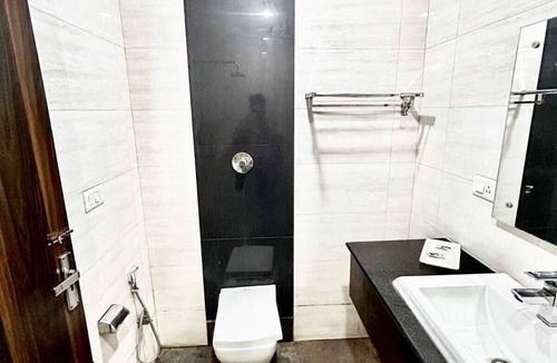Karol Bagh Hotel | HOTEL SIAM INTERNATIONAL KAROL BAGH