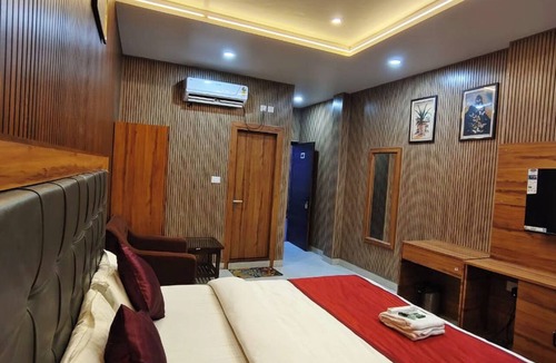 Sigra Hotel | Hotel Siddhant Palace Varanasi