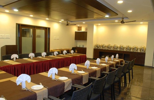 Akurdi Hotel | Hotel Silver Seven