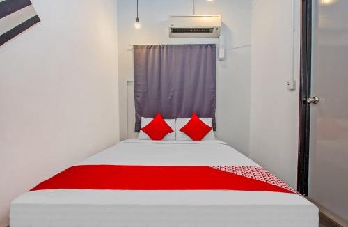 Malacca City Hotel | Hotel Six Seven Near Taming Sari Formerly Zzz Hotel