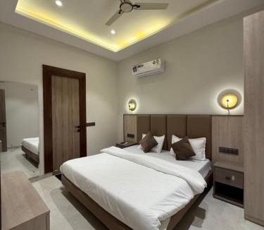 Jalandhar Hotel | Hotel sky inn