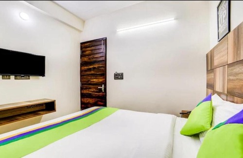 Noida House | Hotel Soho Corporate 62