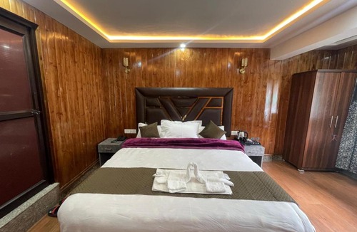 Sonamarg Hotel | Hotel Sounsar and Restaurant