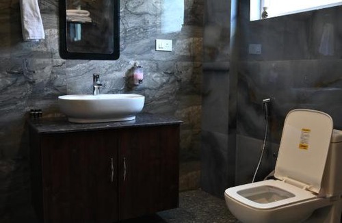 Sidhpur Hotel | HOTEL SR RESIDENCY
