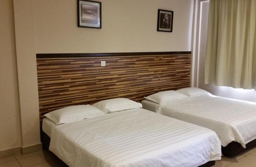 Kampung Air Hotel | Hotel Sri Iskandar