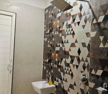 Lucknow Hotel | Hotel SS Royal