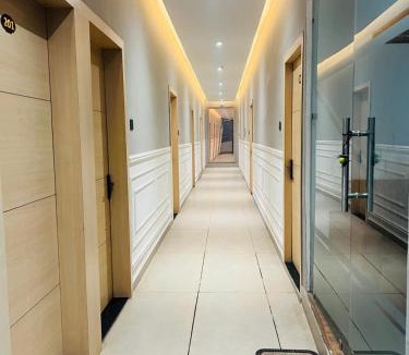 Lucknow Hotel | Hotel SS Royal