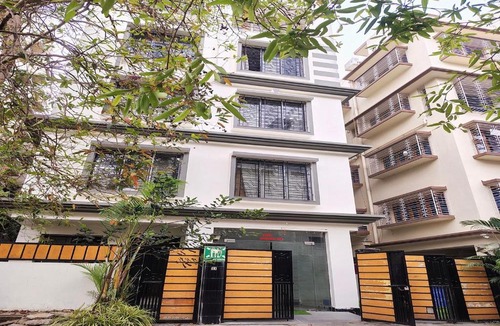 New Town Hotel | Hotel Star Spandan Inn, Near Axis Mall