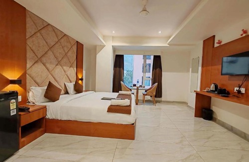 Navi Mumbai Hotel | Hotel Sterling Executive