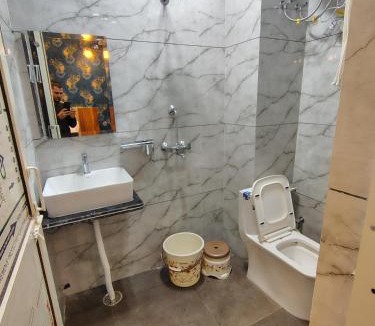 Chandigarh Hotel | Hotel Strawberry