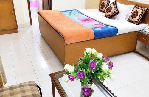 Jalandhar Hotel | HOTEL SUN-RISE INN