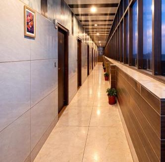 Nagina Hotel | Hotel Sunrahi